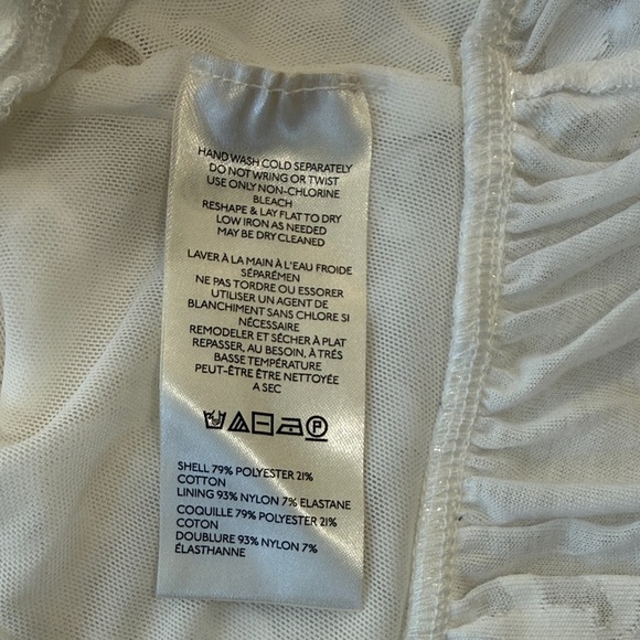 NWT Anthropologie White Ruffled Lace Crop Top - size M - Picture 4 of 8